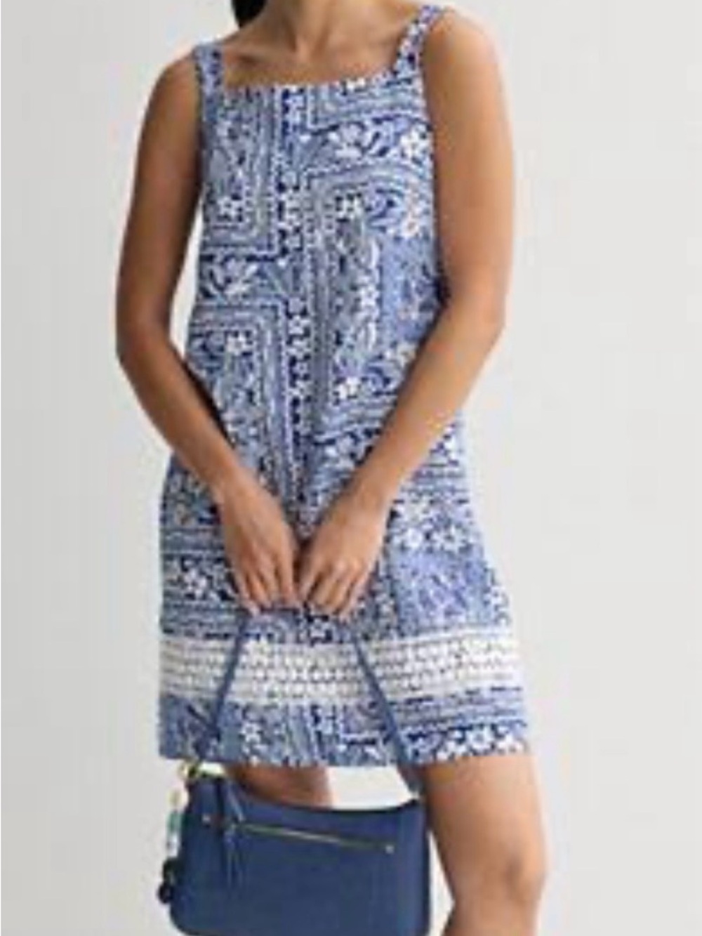 Harper Blue and White Printed Midi Dress
Size 8